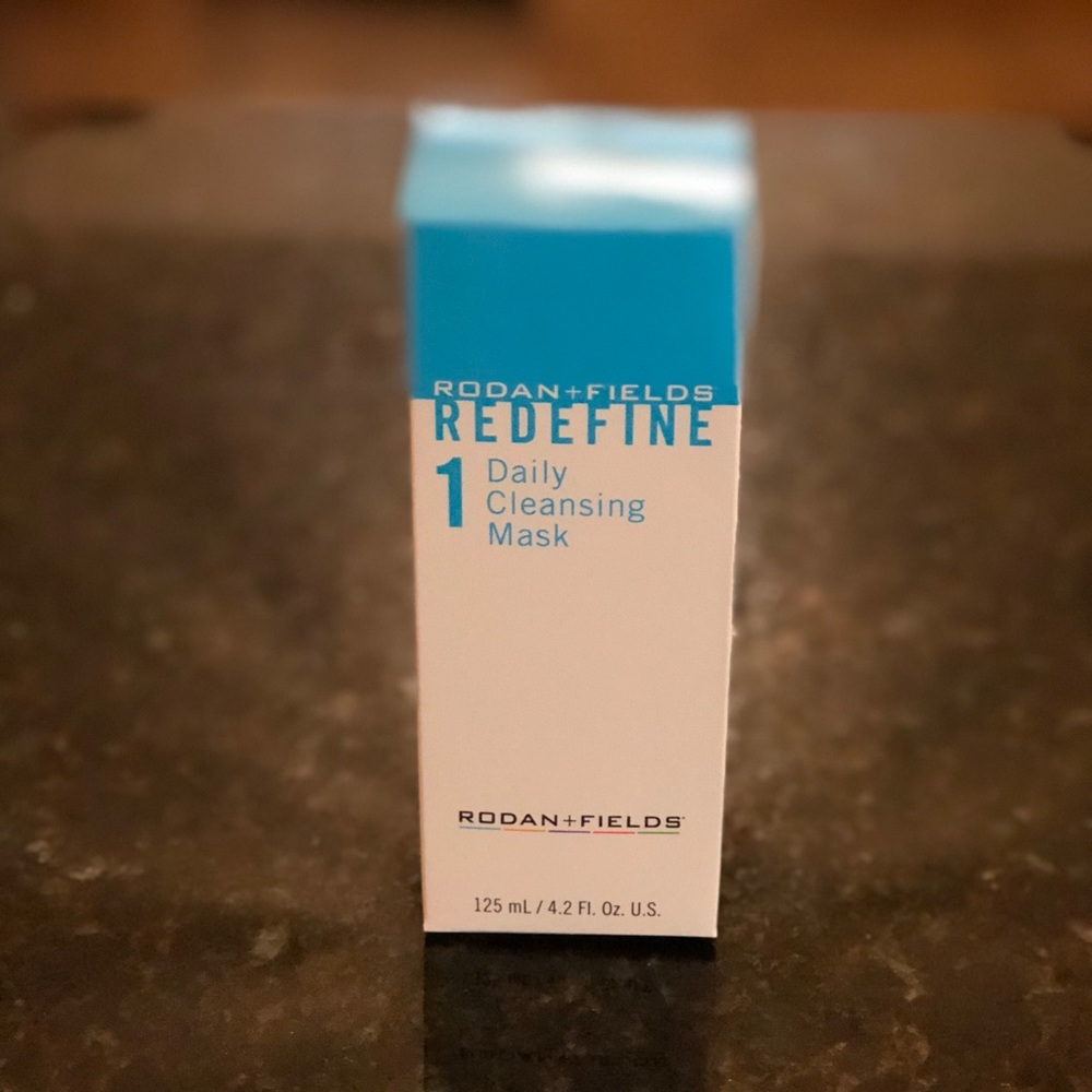Still sealed Rodan & Fields Redefine Daily Mask